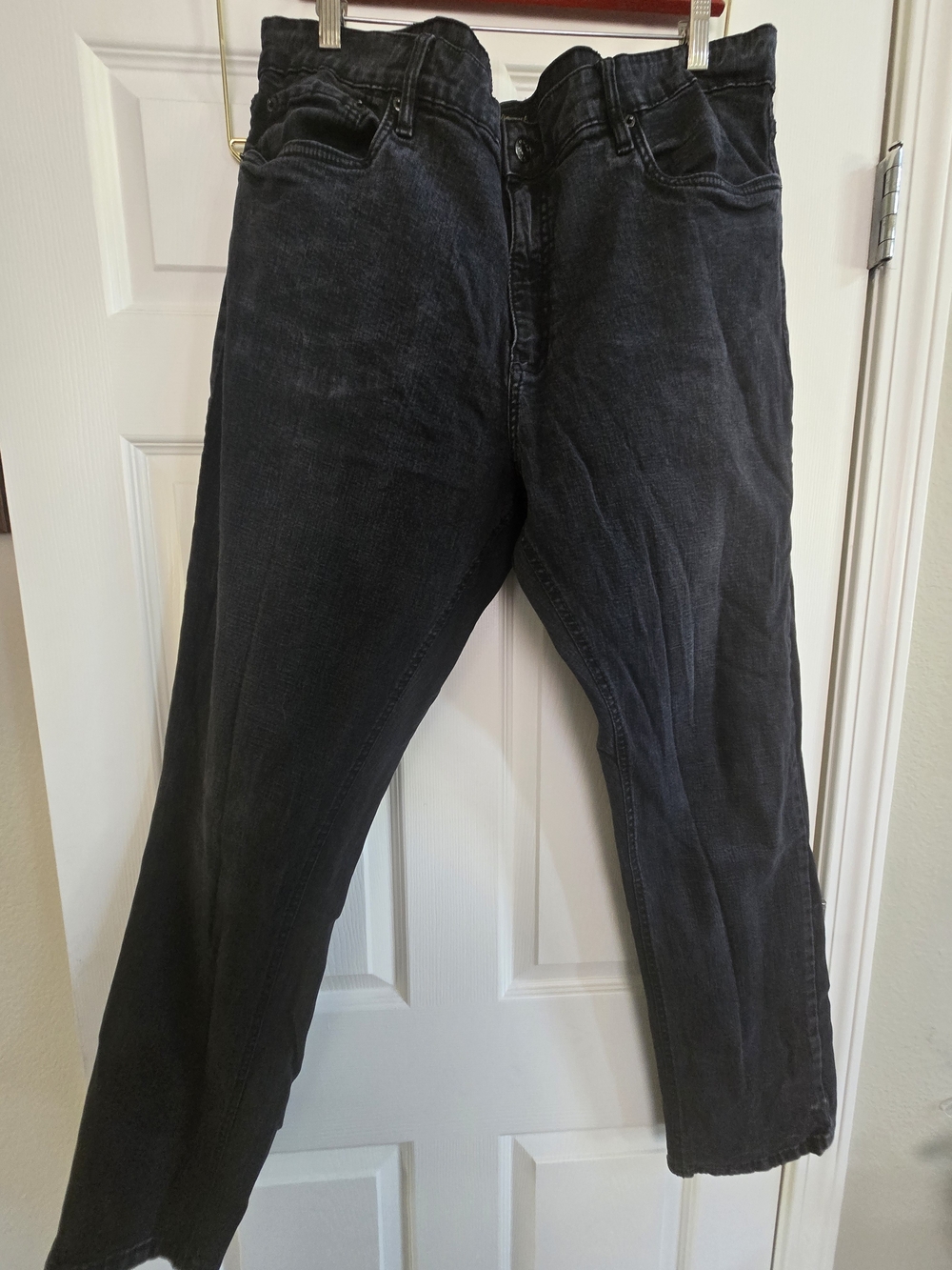 Men's Urban Star Black Relaxed Jeans